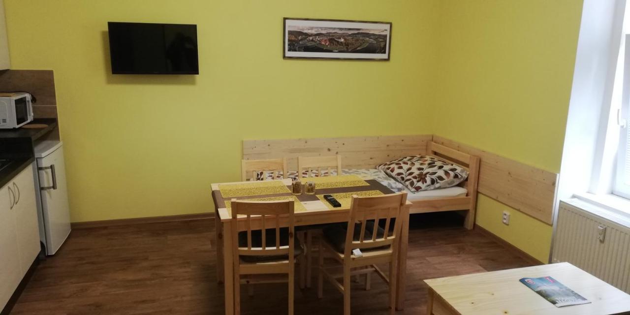 Booking Trzni Decin Exterior photo